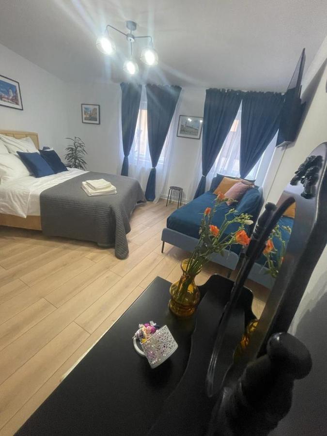 Sweet-Bombon Sibiu Apartment ภายนอก รูปภาพ