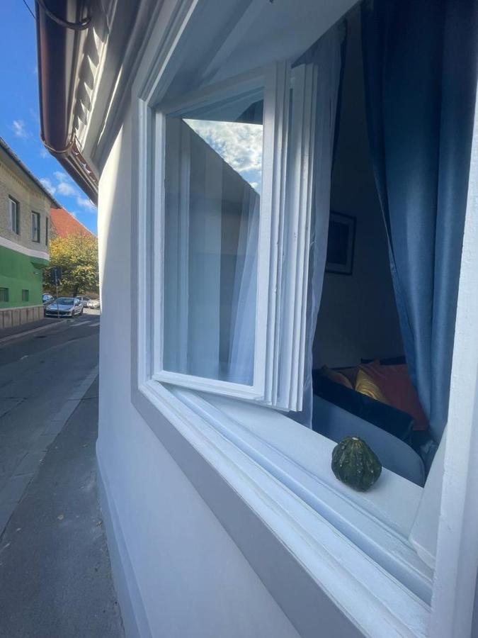 Sweet-Bombon Sibiu Apartment ภายนอก รูปภาพ