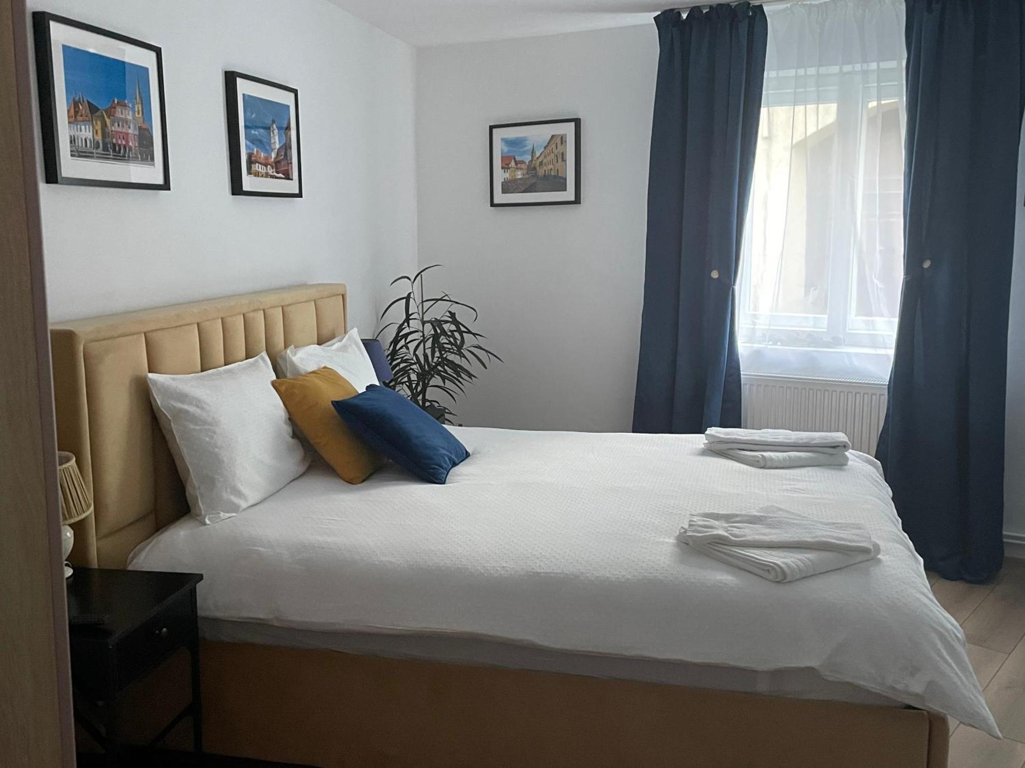 Sweet-Bombon Sibiu Apartment ภายนอก รูปภาพ